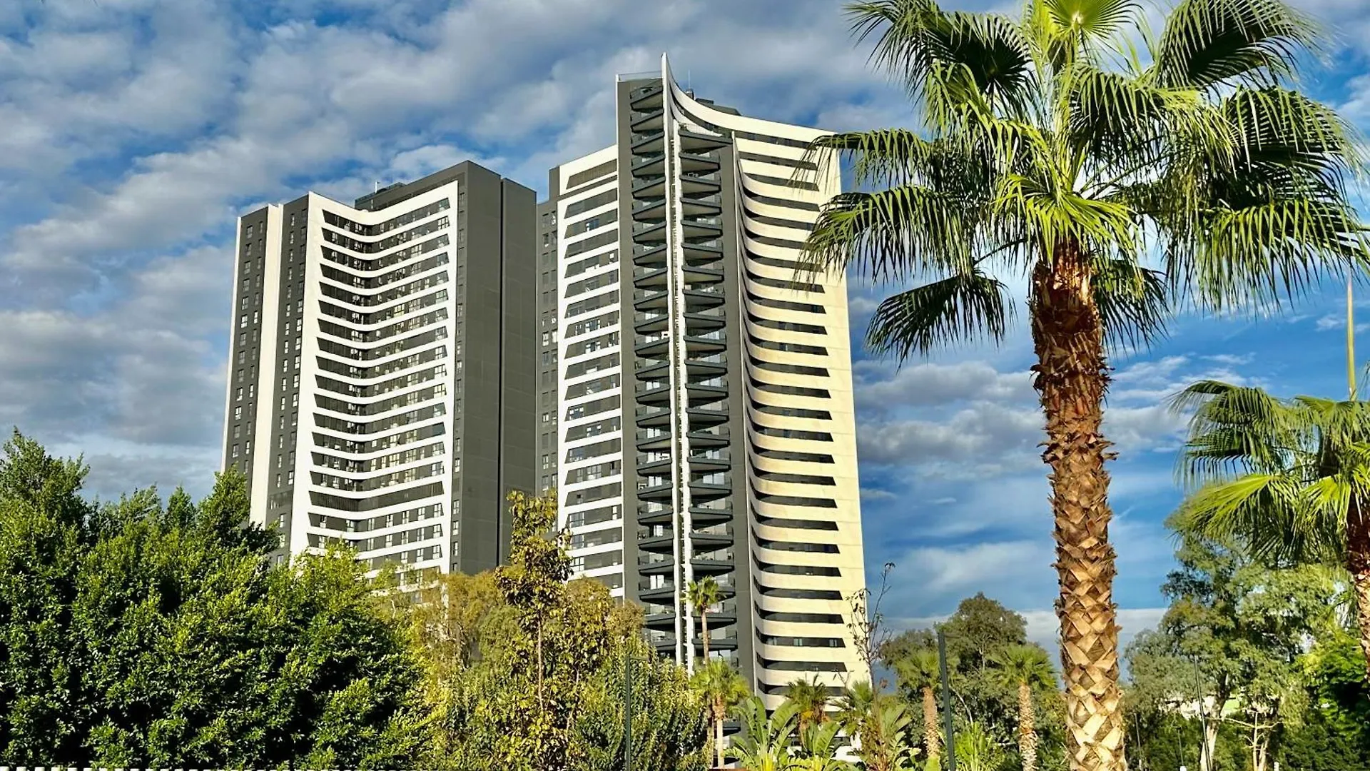 One Bed Apartment On 14 Floor Urban Sky By P&O Malaga