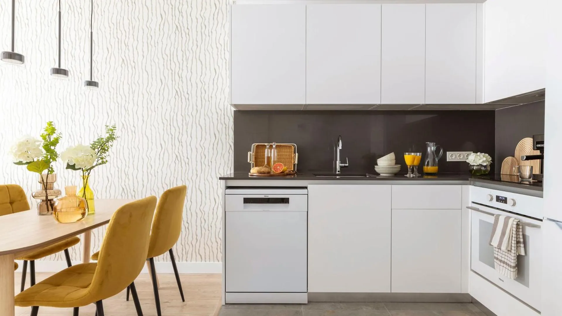 One Bed Apartment On 14 Floor Urban Sky By P&O Malaga
