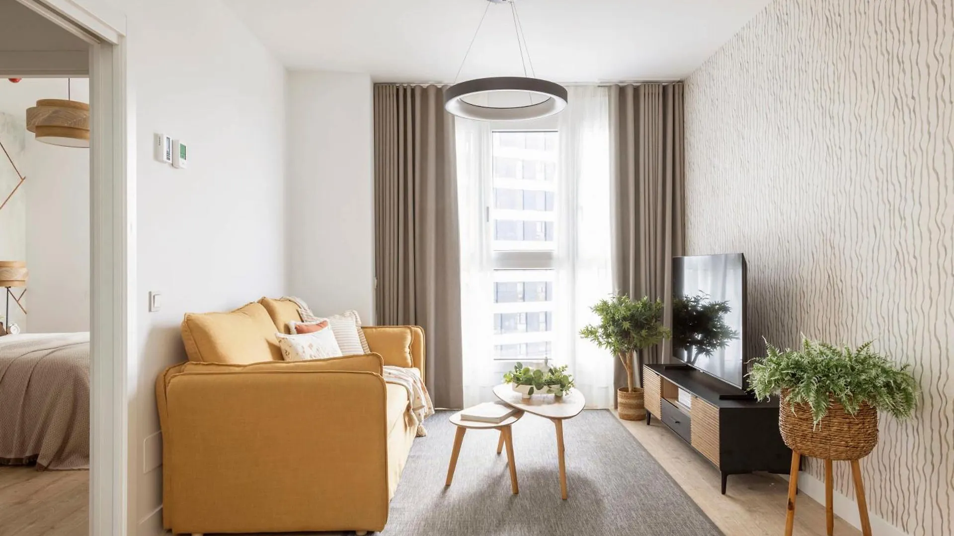 One Bed Apartment On 14 Floor Urban Sky By P&O Malaga
